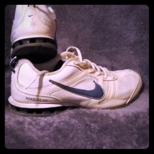7.5 Nike Air Max